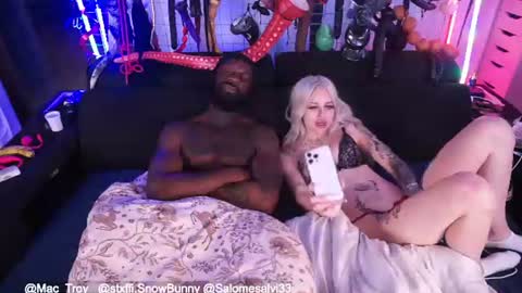 Mac  Cara online show from July 17, 11:38 pm