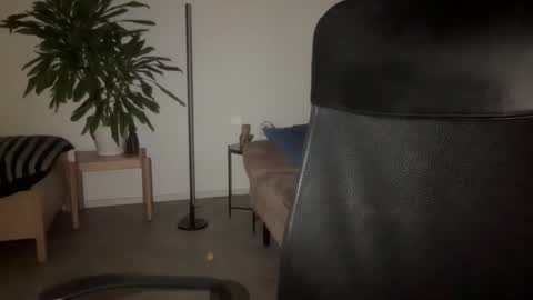 machine_15_ online show from August 2, 8:49 pm