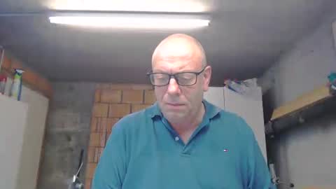 Andy online show from August 2, 1:18 pm