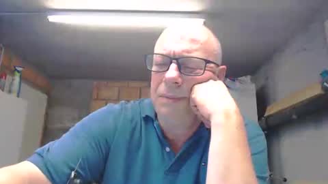 Andy online show from August 2, 2:24 pm