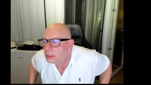 Andy online show from August 4, 9:01 pm