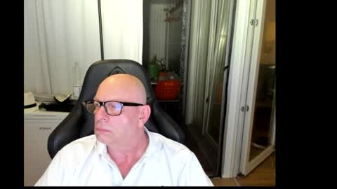 Andy online show from August 4, 10:07 pm