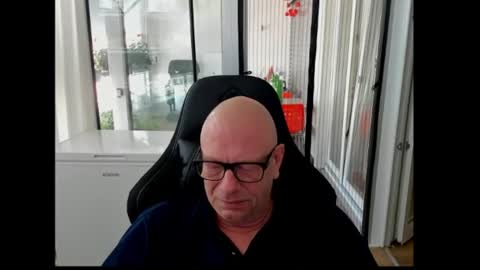 Andy online show from August 8, 6:35 am