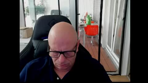 Andy online show from August 9, 6:14 am