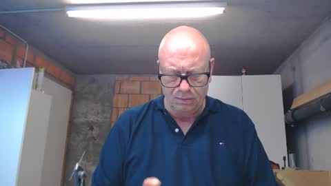 Andy online show from August 9, 6:31 pm