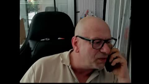 Andy online show from August 11, 3:25 pm