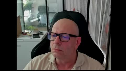 Andy online show from August 11, 4:31 pm