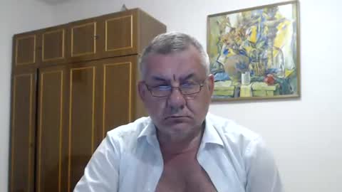 Macho online show from August 1, 8:15 pm