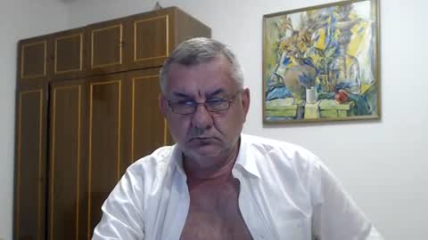 Macho online show from August 8, 8:09 pm