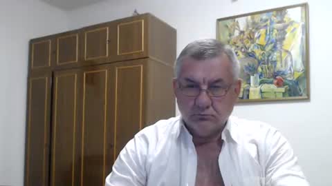 Macho online show from August 14, 7:50 pm