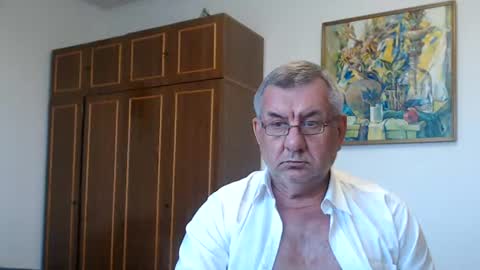Macho online show from August 15, 4:22 pm