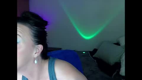 maciimayy online show from August 10, 11:17 pm