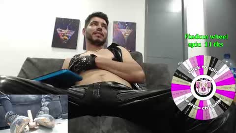 instagram mackdanielsx online show from August 1, 12:16 am