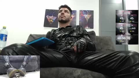 instagram mackdanielsx online show from August 7, 12:43 am