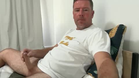 macmac818181 online show from May 9, 4:37 am