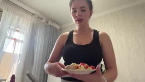 Kristy online show from August 14, 7:23 am