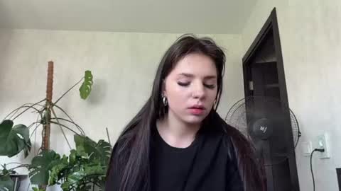 Kristy online show from August 15, 7:34 am