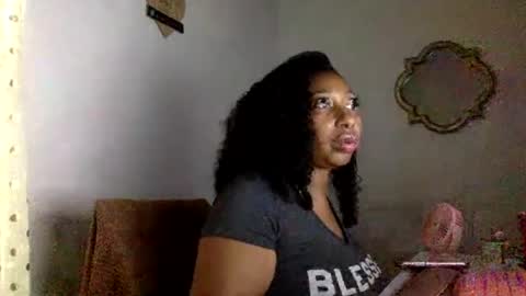 madam_glam online show from August 4, 5:32 pm