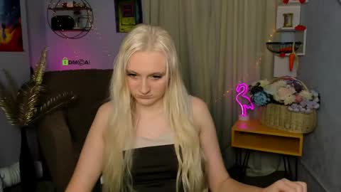 Ulis online show from May 28, 2:42 pm