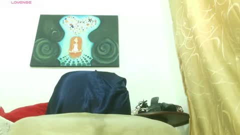 madame_desire_ online show from August 5, 3:54 pm