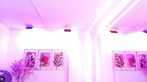 maddie_t18 online show from August 9, 12:11 am