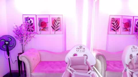 maddie_t18 online show from August 10, 12:50 pm