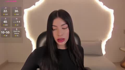 Maddison online show from August 3, 6:04 pm