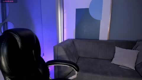 Maddison online show from August 7, 6:19 pm