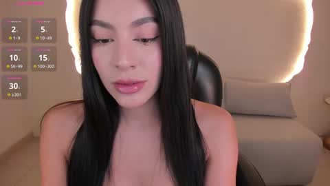 Maddison online show from August 8, 11:38 pm