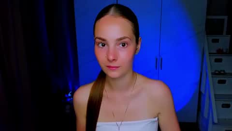 maddy_gate online show from July 29, 4:25 pm