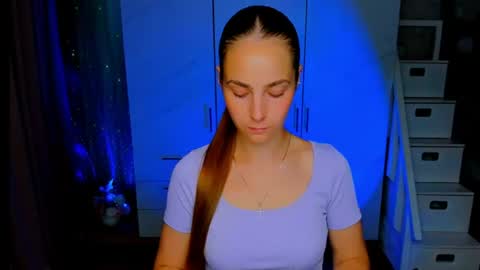 maddy_gate online show from August 11, 5:15 pm