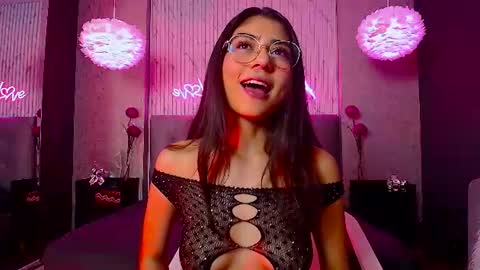 maddy_kind online show from August 14, 5:55 am