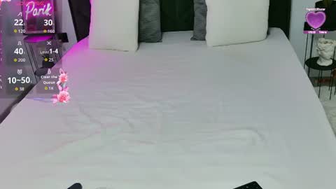 MaddieStar online show from August 17, 7:35 am