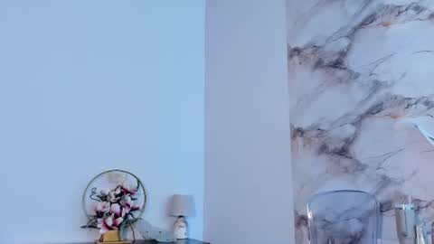 Maddyluxe online show from August 11, 5:37 pm