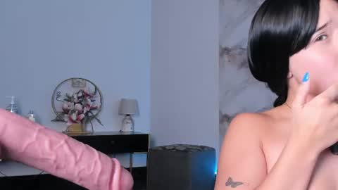 Maddyluxe online show from August 14, 7:50 pm