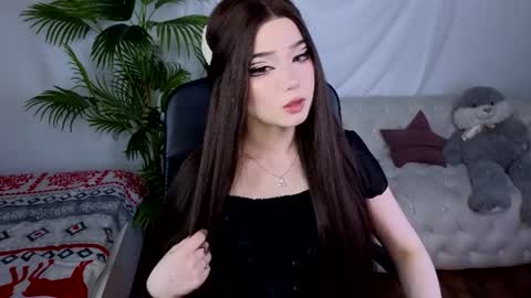 Maddy online show from June 27, 2:31 pm