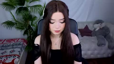 Maddy online show from June 27, 3:37 pm