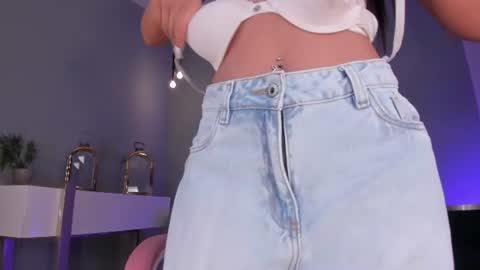 Maddy Owens online show from August 3, 6:04 pm