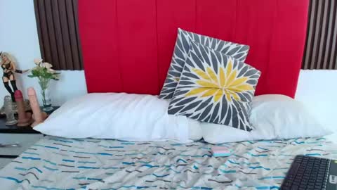 maddysonmiller_ online show from August 4, 1:30 pm