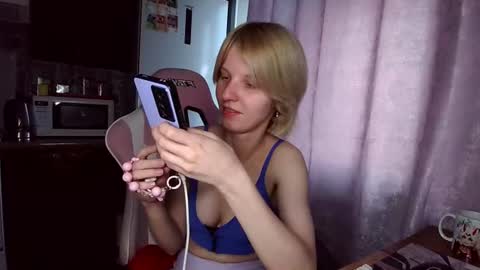 madelaines online show from July 9, 3:00 am
