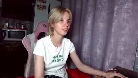madelaines online show from July 12, 6:36 pm