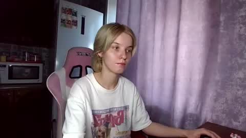madelaines online show from July 15, 6:25 am