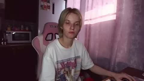 madelaines online show from July 15, 11:44 am