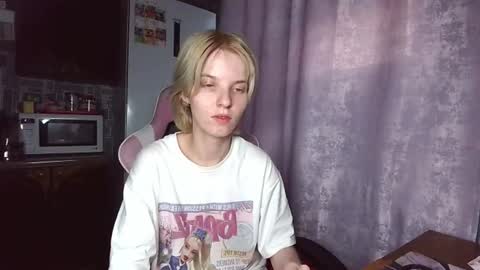 madelaines online show from July 15, 1:56 pm