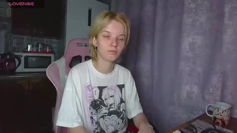 madelaines online show from July 30, 9:54 pm