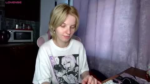 madelaines online show from July 31, 1:12 am
