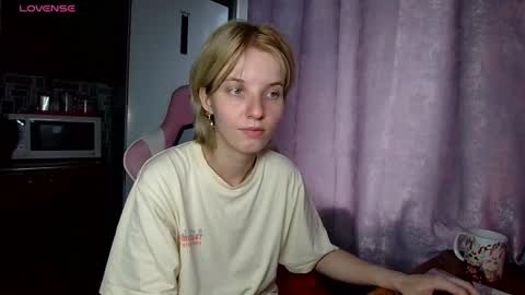 madelaines online show from July 31, 11:49 am