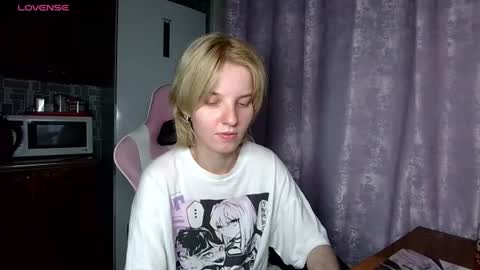 madelaines online show from July 31, 3:07 pm