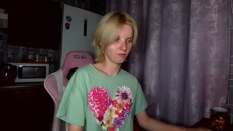 madelaines online show from August 14, 7:17 pm