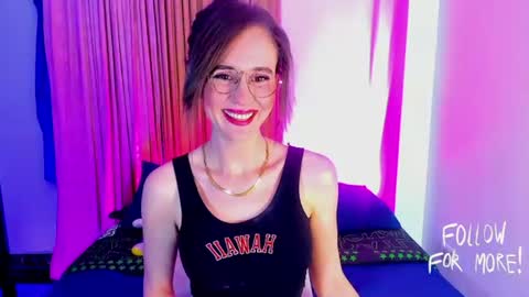 madelainnfox2 online show from August 13, 9:34 am
